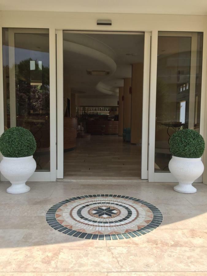 Hotel La Rosa Cattolica Kültér fotó